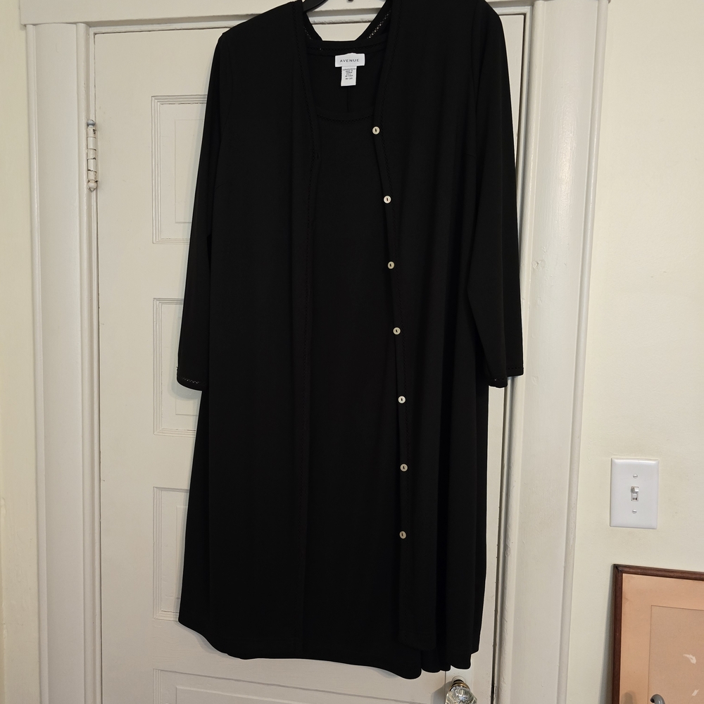 Avenue Black Knit Dress W/long Cardigan